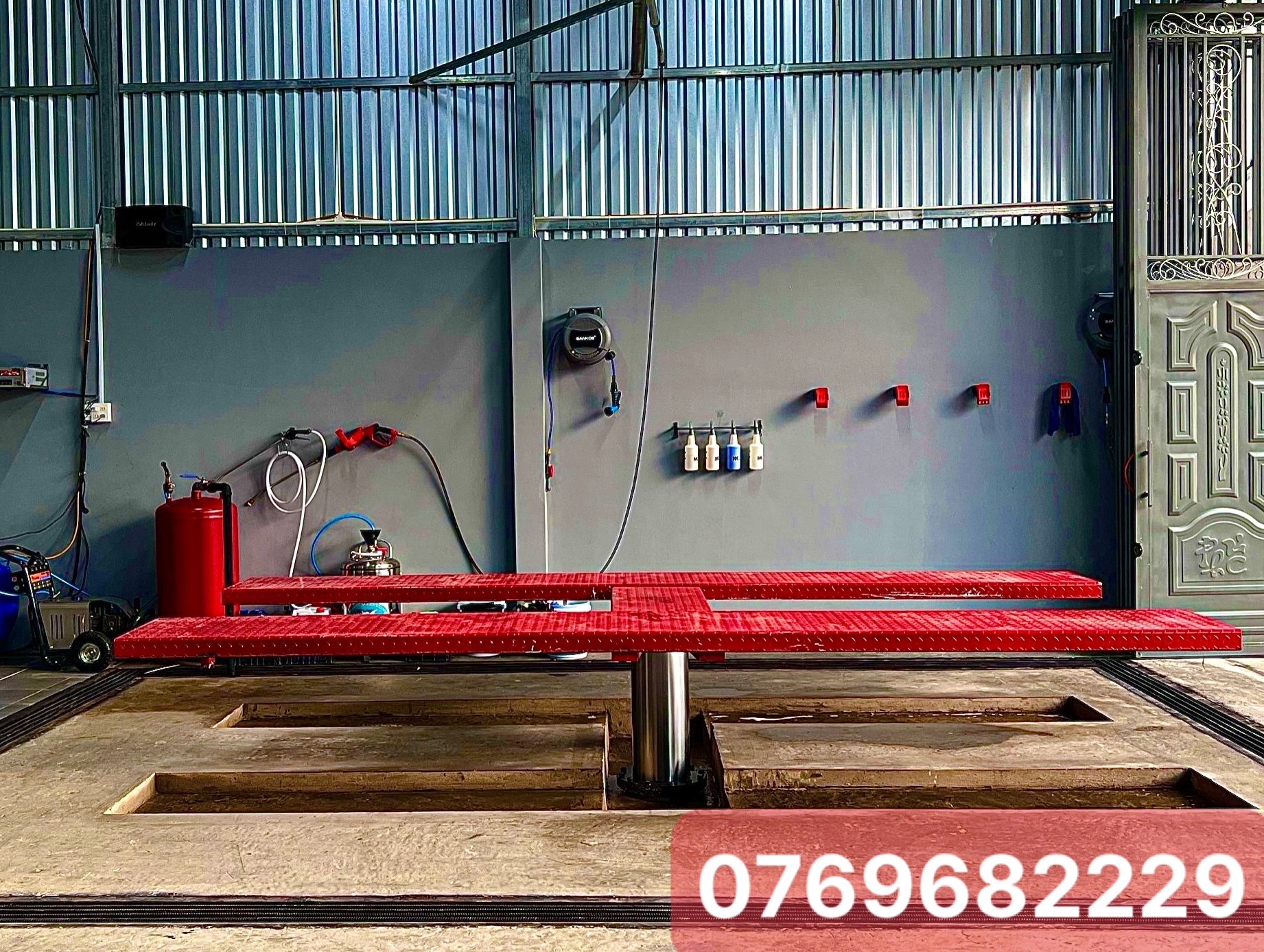 Thiết Bị Việt Nam | Tư Vấn Lắp Đặt Thiết Bị Gara ô tô | Cầu nâng 1 trụ...